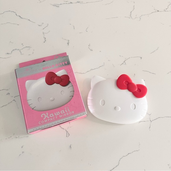 Hello Kitty led compact mirror - Picture 1 of 6